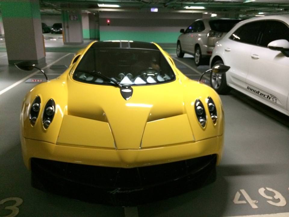 15 Yaşındaki Çocuğa Pagani Huayra Hediyesi