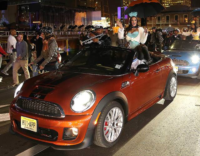 1960'lardan Bu Yana Güzeller ve Efsane Otomobilleri