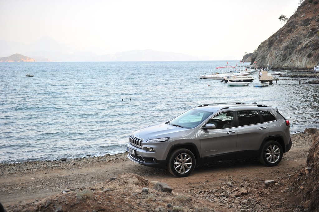 Yeni Jeep Cherokee Türkiye'de