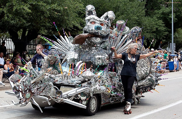 Ayağımı Yerden Kessin Yeter