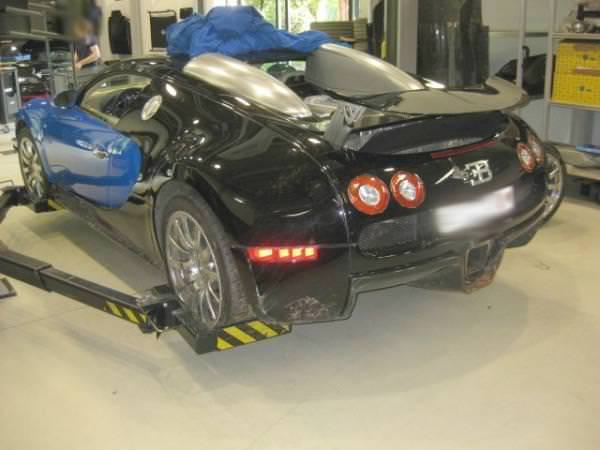 Kazalı Bugatti Satışta