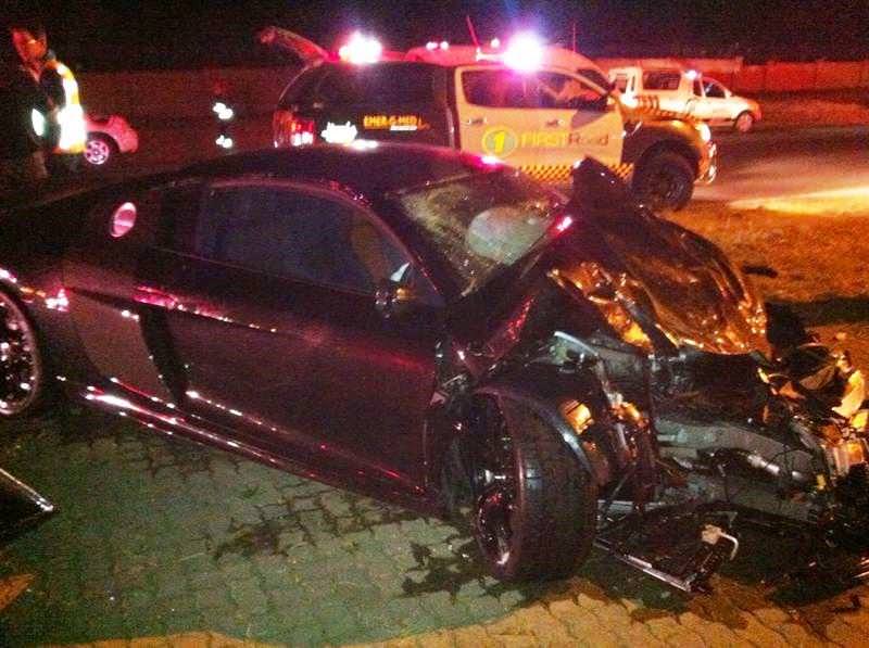 Audi R8 GT'nin Kırmızı Işıkta Geçmesi Pahalı Patladı