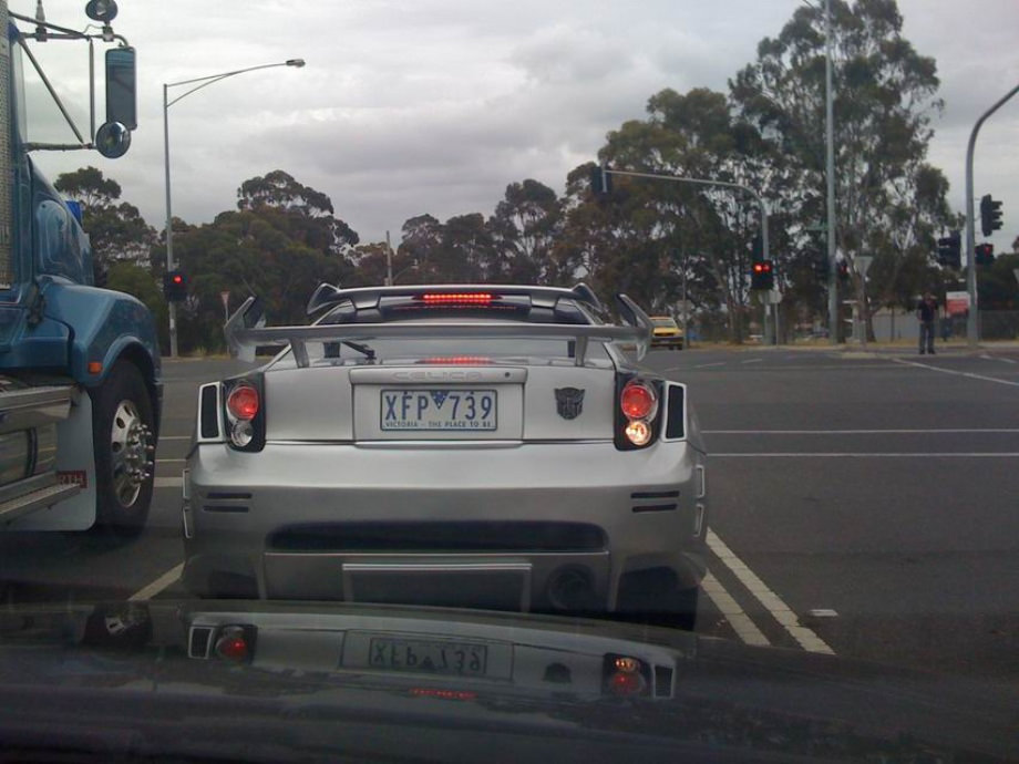 Modifiye Tutkunları ve Otomobilleri