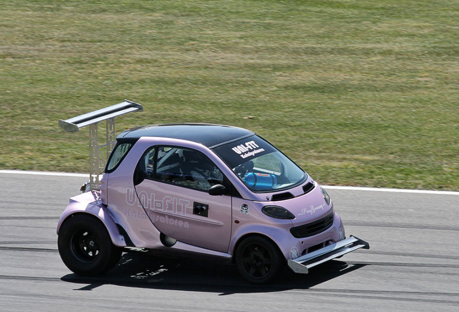 Modifiye Tutkunları ve Otomobilleri