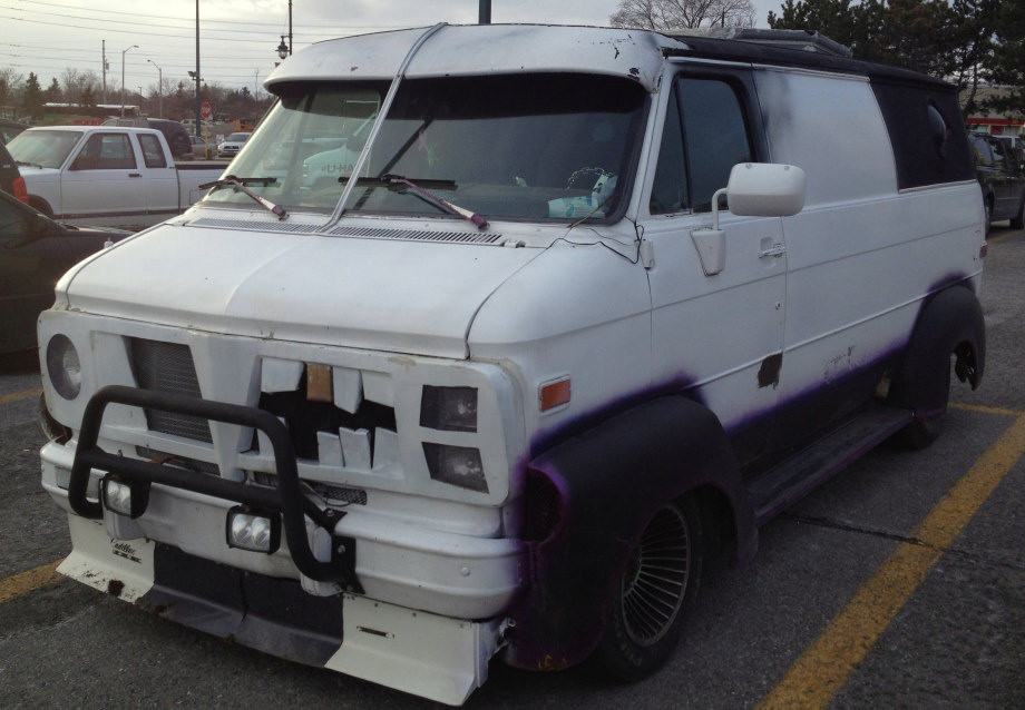 Modifiye Tutkunları ve Otomobilleri