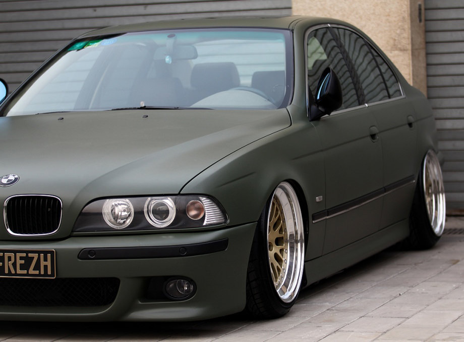 Modifiye Tutkunları ve Otomobilleri