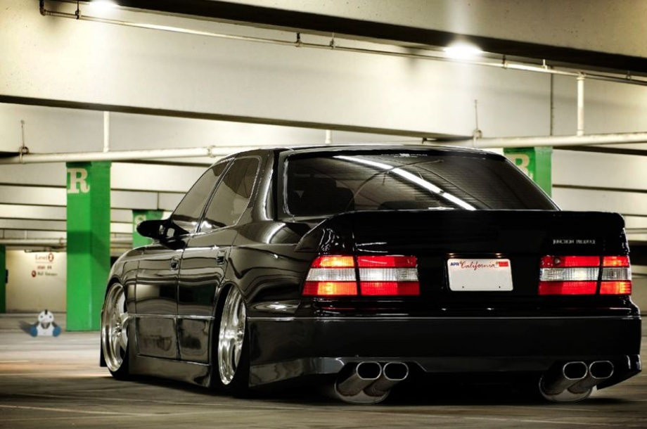 Modifiye Tutkunları ve Otomobilleri