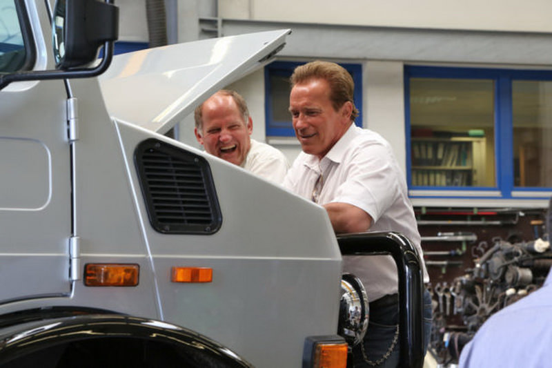 Arnold Schwarzenegger'in Unimog'u Satışa Çıktı