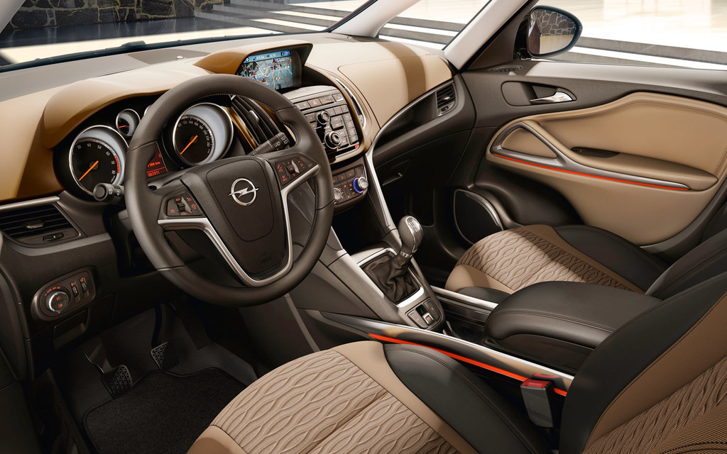 Opel Yeni Dizel Motorunu Tanıtıyor