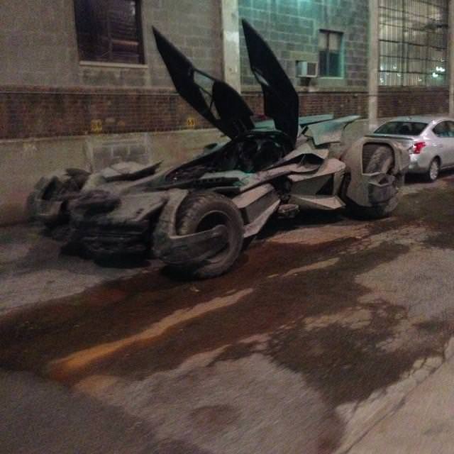 Yeni Batmobile Kendini Gösterdi