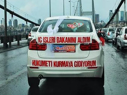 En Komik Düğün Otomobili Yazıları