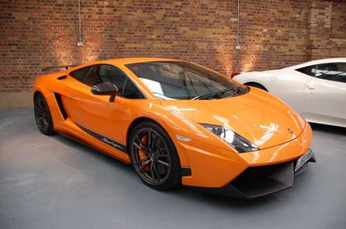 Süper Kahramanların Garajı