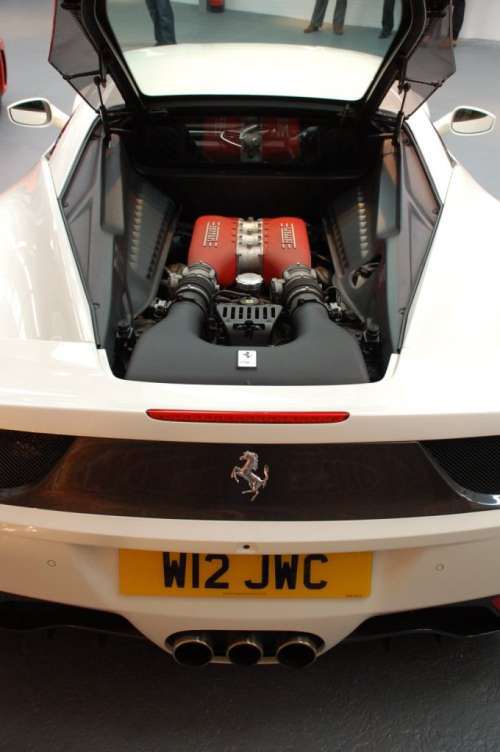 Süper Kahramanların Garajı