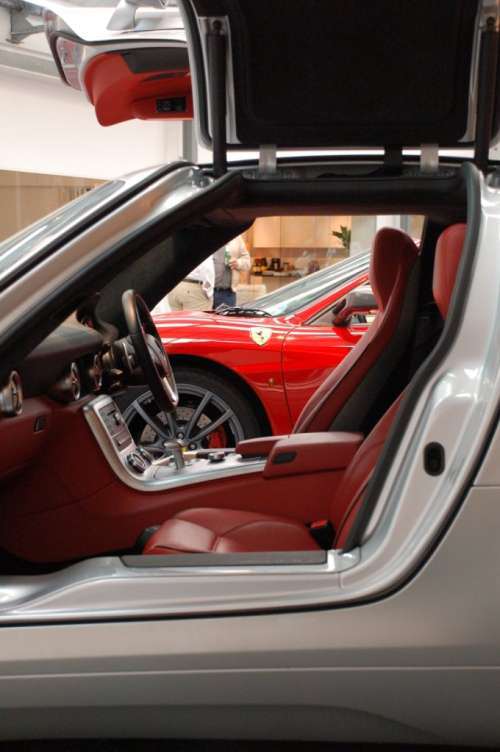 Süper Kahramanların Garajı