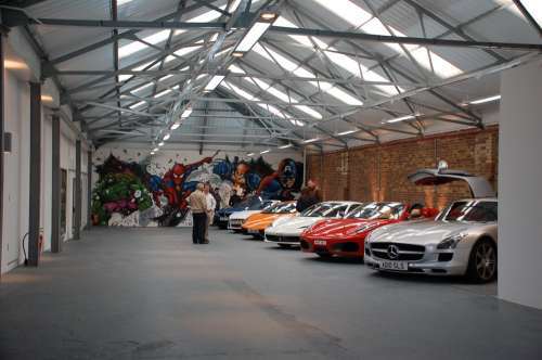 Süper Kahramanların Garajı