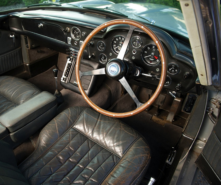 Bond’un Efsane Aston Martin’i