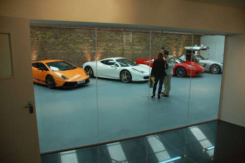 Süper Kahramanların Garajı