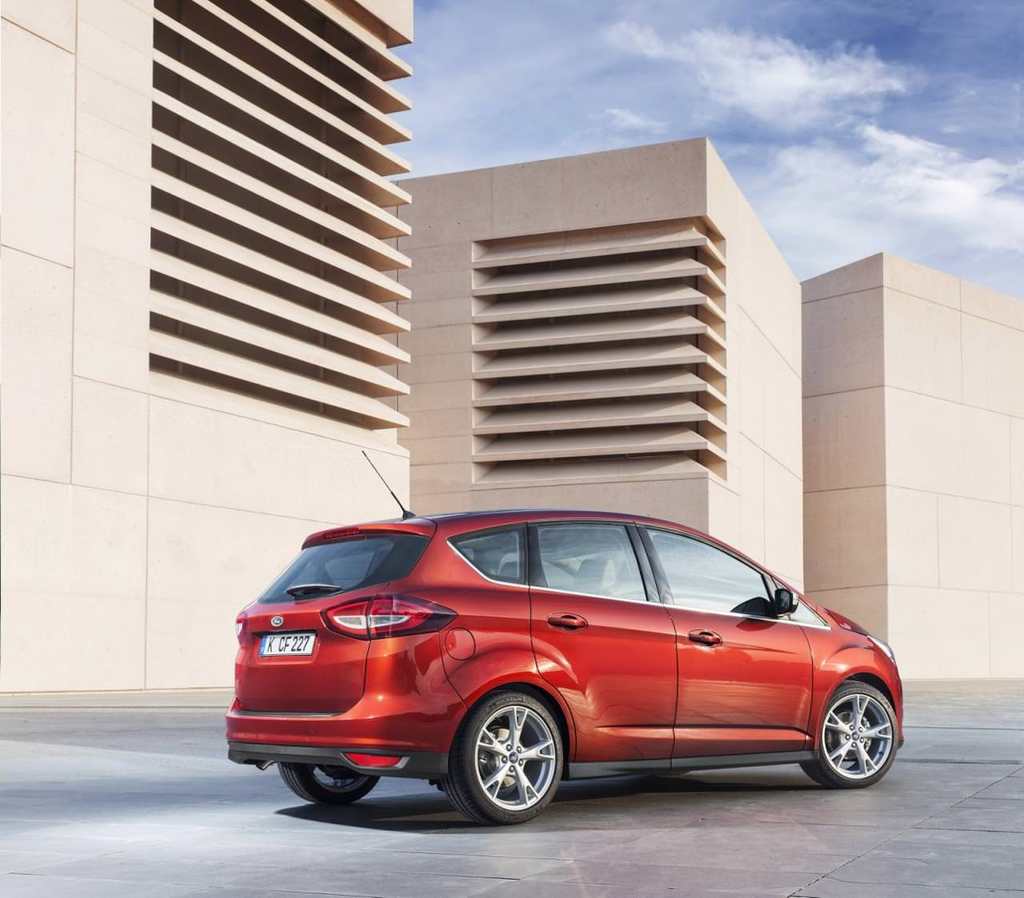 Ford C-MAX’e 2015 Cilası