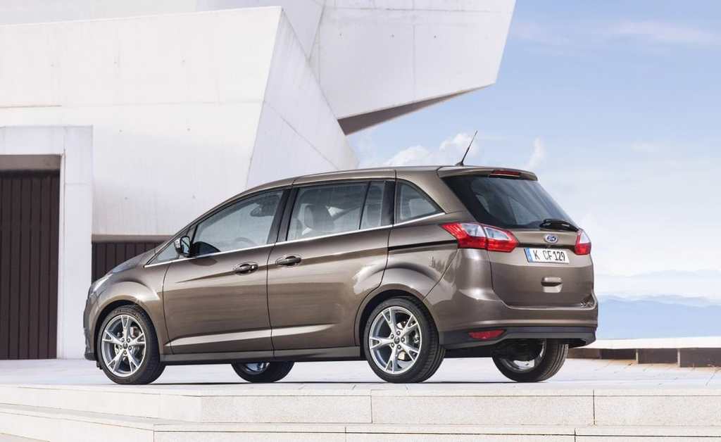 Ford C-MAX’e 2015 Cilası