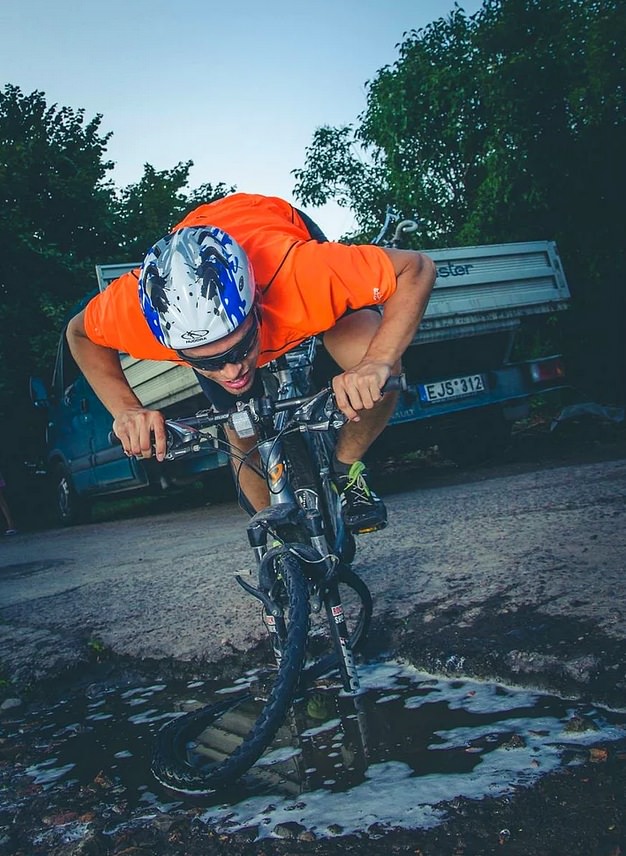 Bozuk Asfalt Protestosu