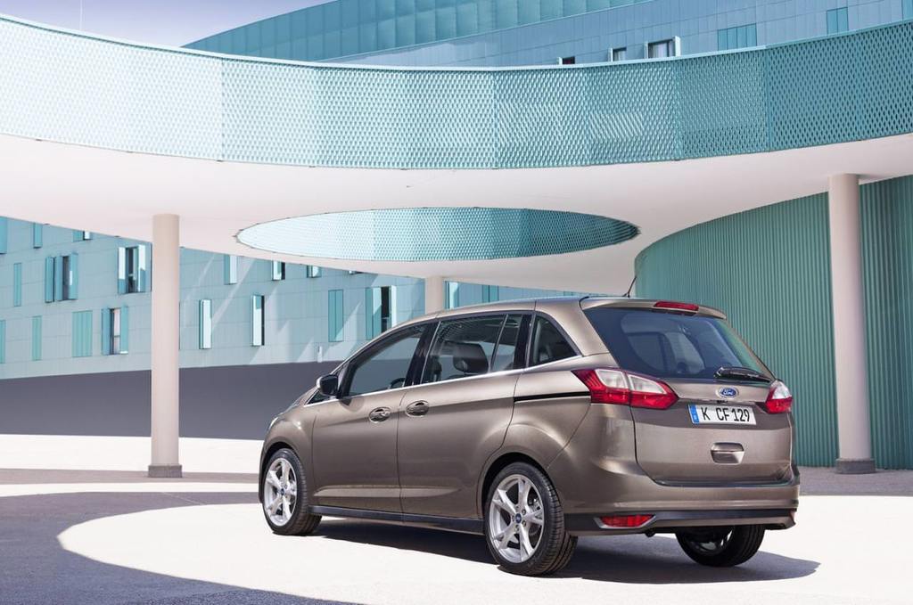 Ford C-MAX’e 2015 Cilası