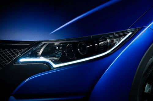 Honda Civic Yüz Gerdirdi