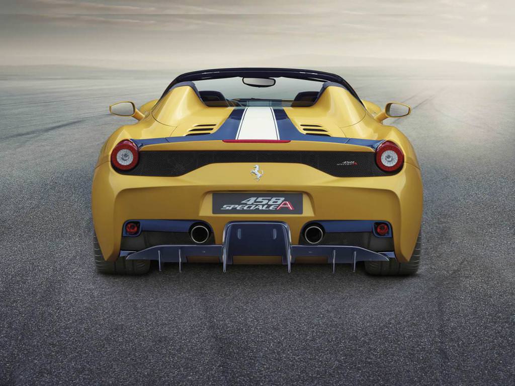 Ferrari 458 Speciale Aperta Kendini Gösterdi