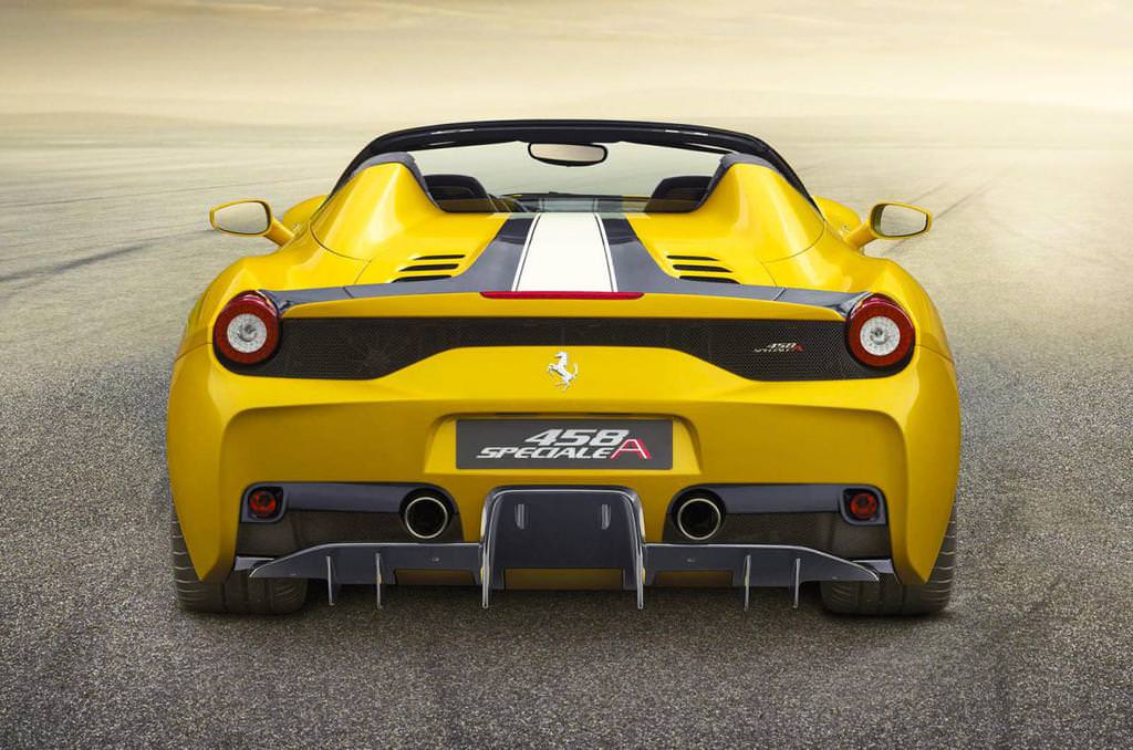 Ferrari 458 Speciale Aperta Kendini Gösterdi