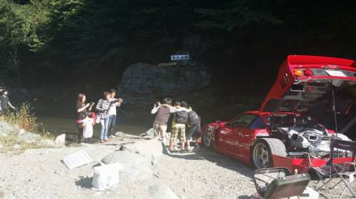 Ferrari F40’ı Olan da Kampa Gider