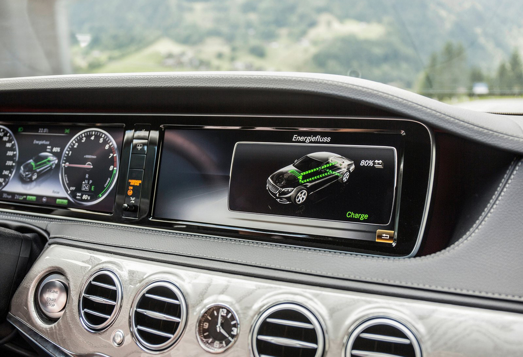 Alman marka Paris'te şov yaptı