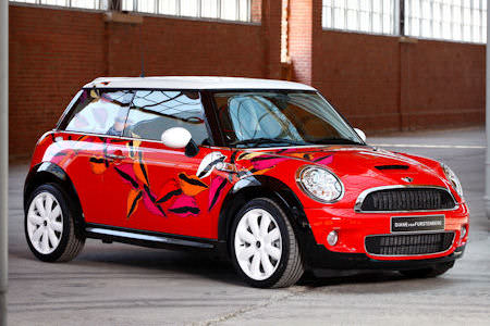 Otomobillerini Modayla Buluşturan Markalar