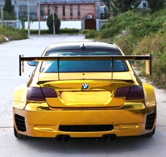 BMW’nin M3’ü ve Z4’ü Altına Bulandı