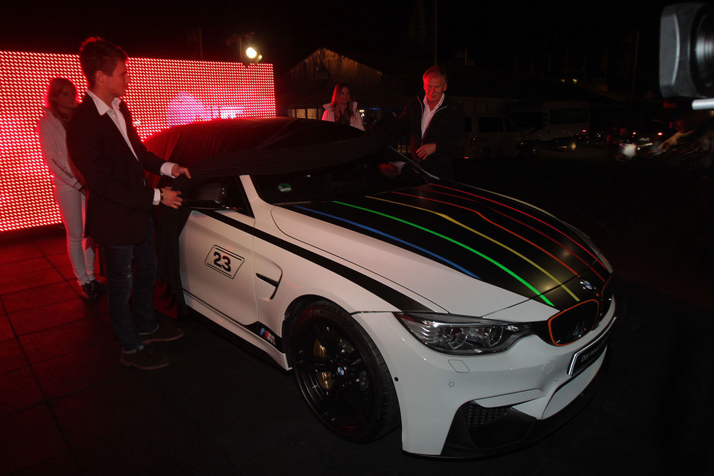 BMW Şampiyonluğu Kutluyor