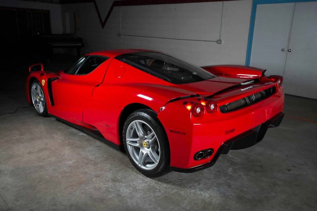 Kazalı Ferrari Enzo Sudan Ucuza Gidiyor
