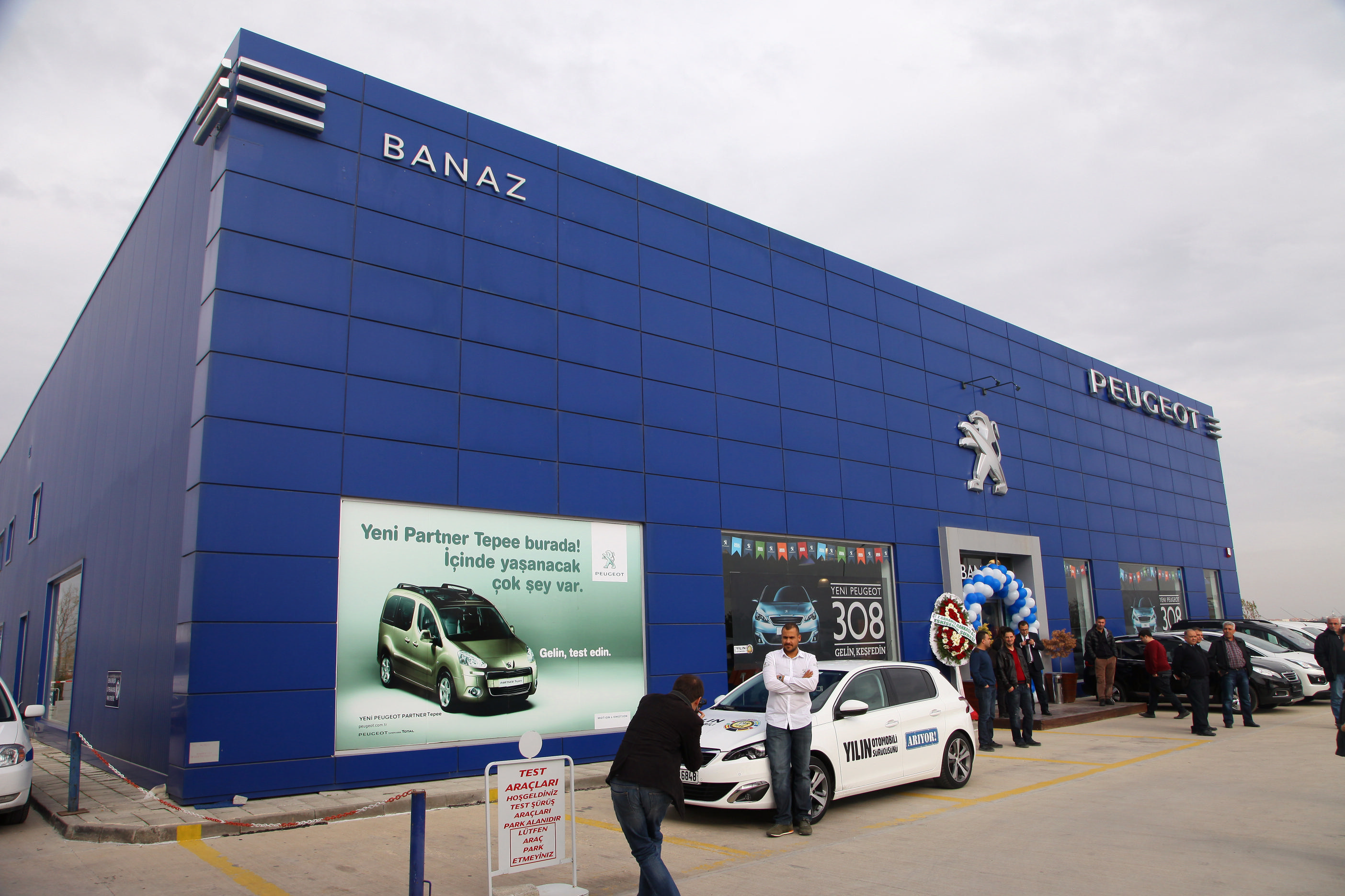 Peugeot 308 Yılın Sürücüsünün Peşinde