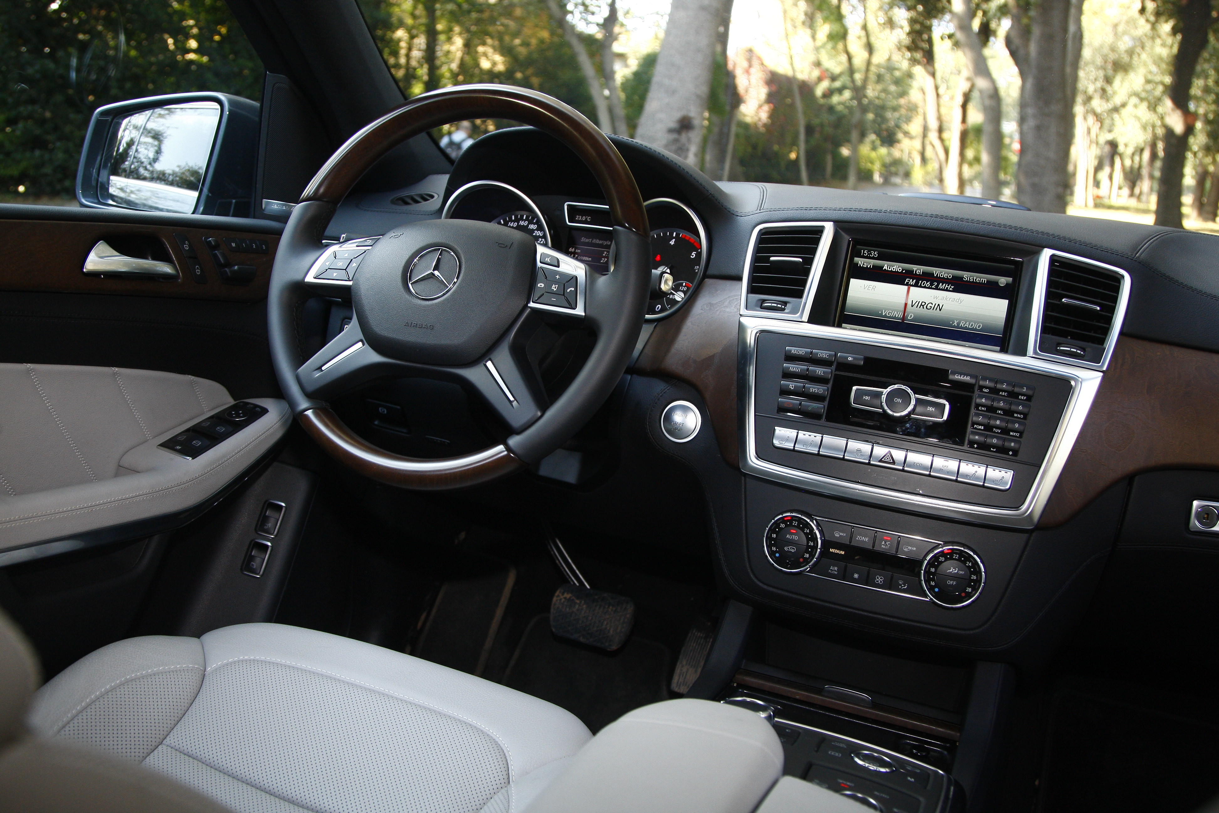 Her Boydan SUV