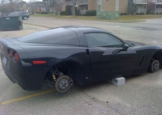 Gözlerini Jantlara Diktiler