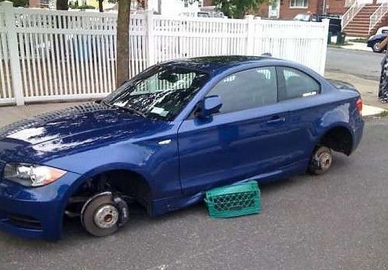 Gözlerini Jantlara Diktiler