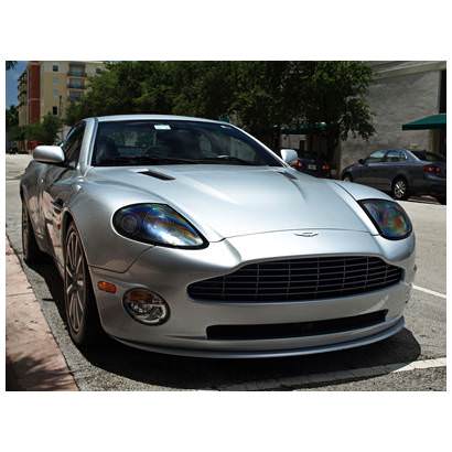 James Bond'un Otomobilleri