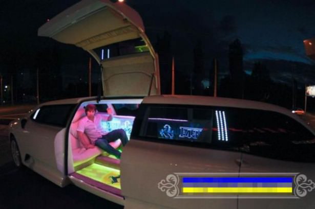 Önce Limuzin Sonra Ferrari Yaptı