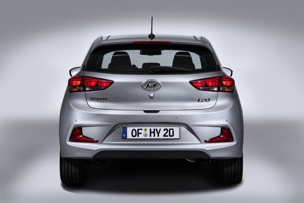 Hyundai i20 Coupe Kendini Gösterdi