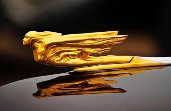 En İlginç Kaput Süsleri