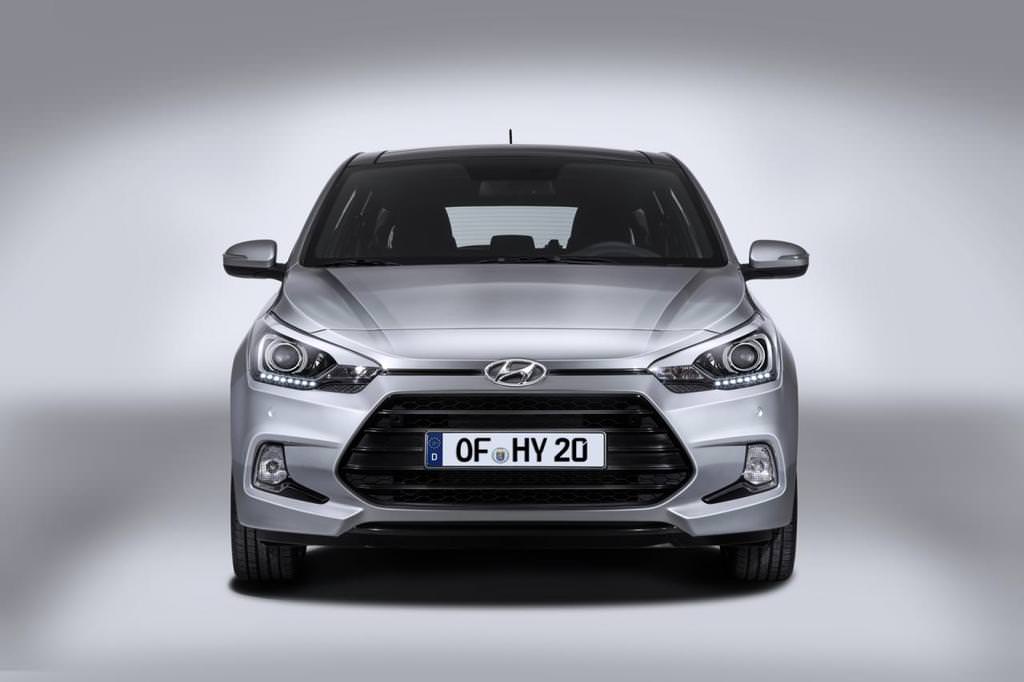 Hyundai i20 Coupe Kendini Gösterdi