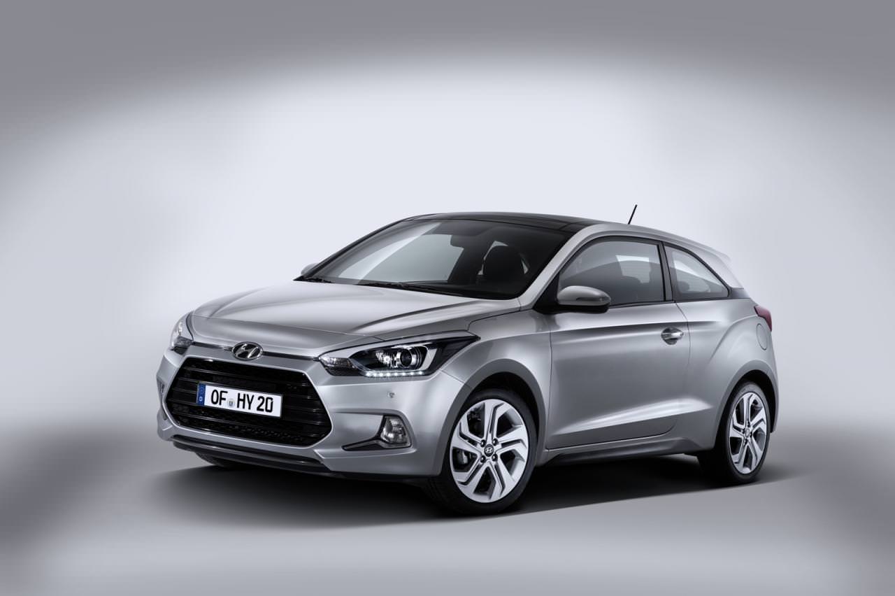 Hyundai i20 Coupe Kendini Gösterdi