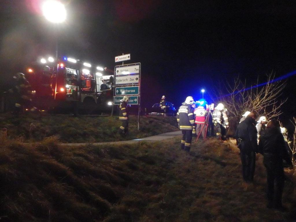 Ferrari 70 Metreden Göle Uçtu