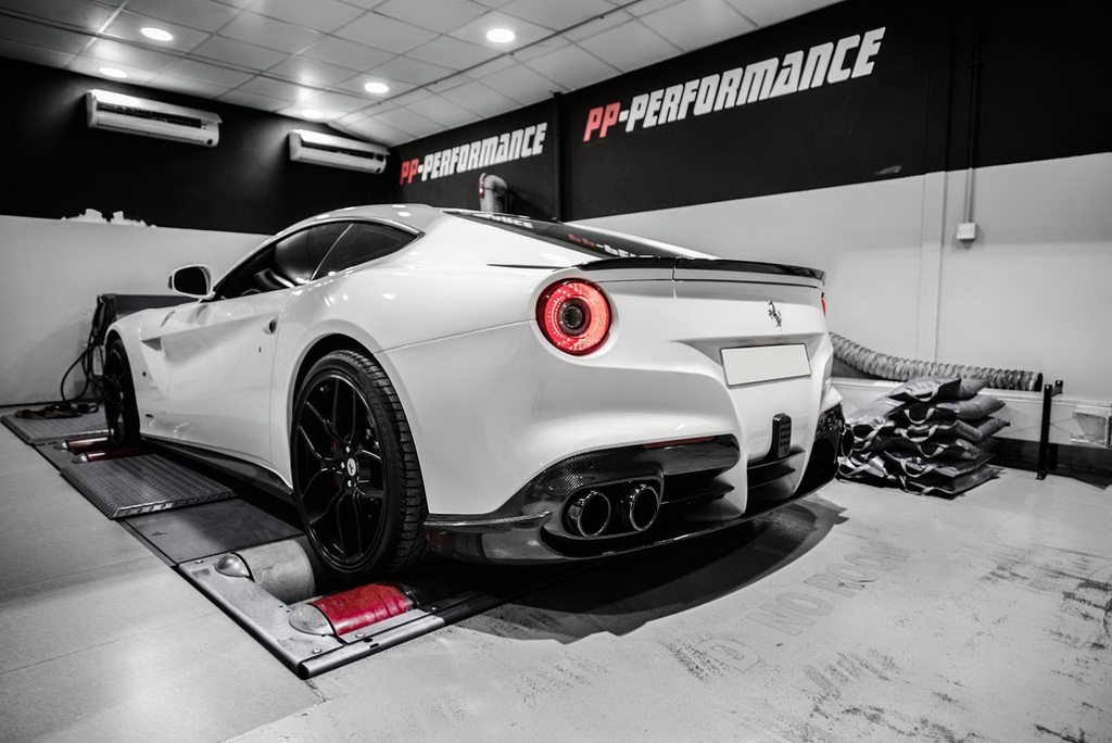795 HP’lik Süpersporcu