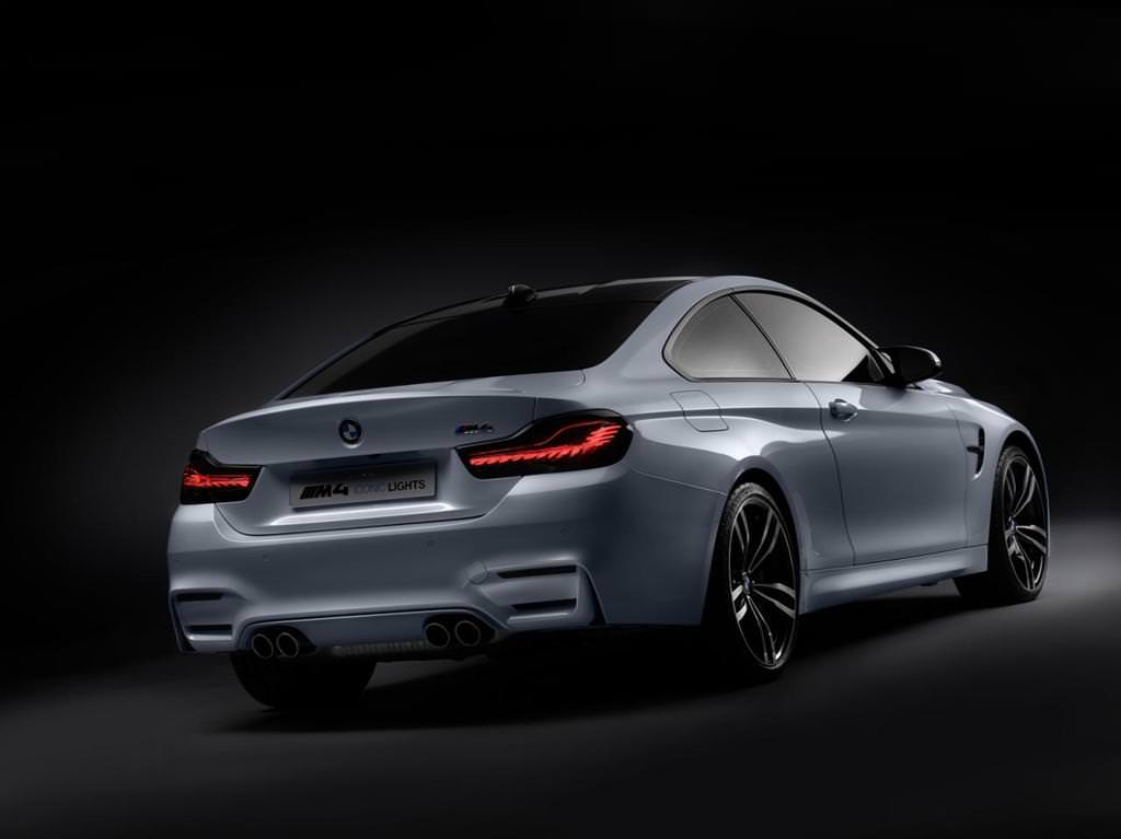 BMW M4 Concept Iconic Lights Kendini Gösterdi