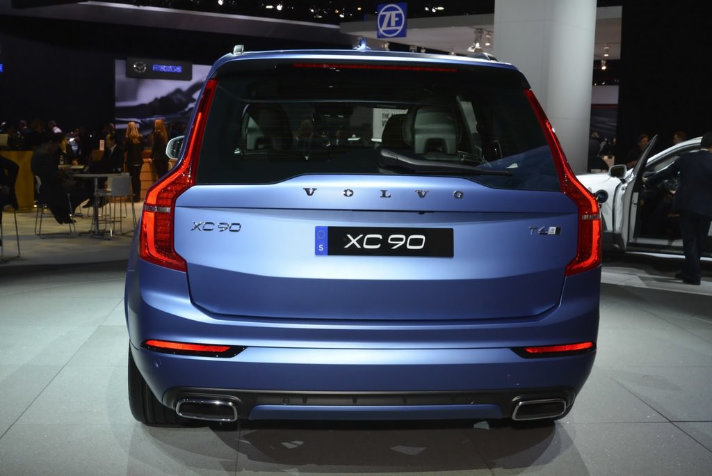 XC90 R Design Sahneye Çıktı