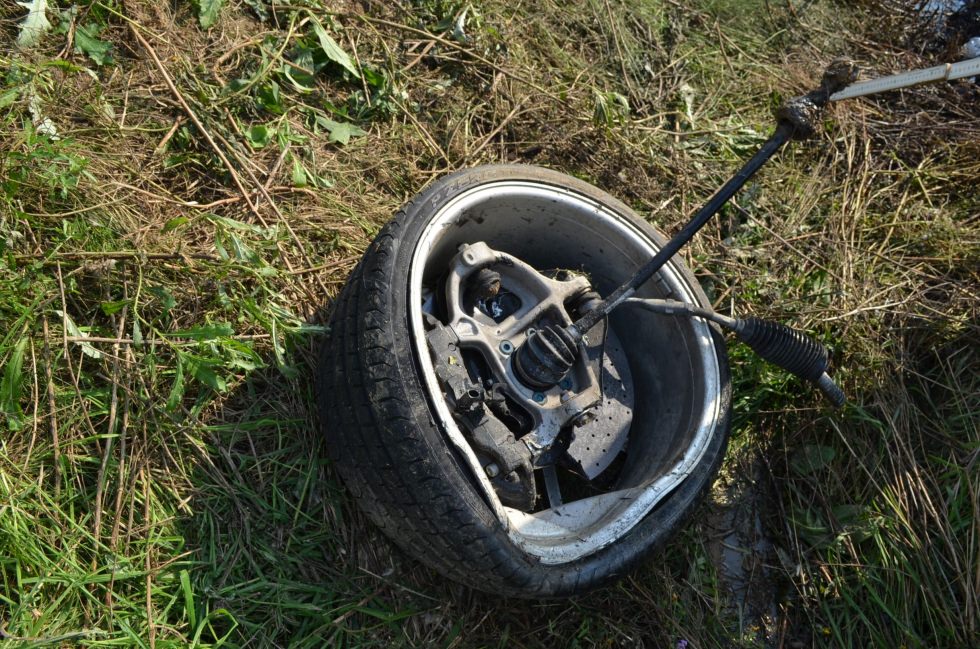 310 km/s Hızla Giden Lamborghini’nin Yaptığı Kazanın Fotoğrafları Ortaya Çıktı
