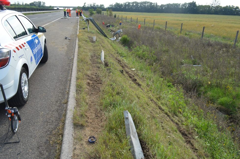 310 km/s Hızla Giden Lamborghini’nin Yaptığı Kazanın Fotoğrafları Ortaya Çıktı